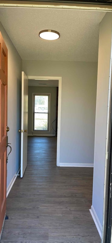 Building Photo - 206 Mary Lee Dr