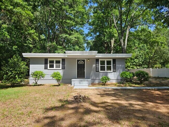 Photo - Charming 3 bedroom House