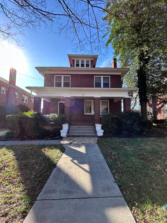 Building Photo - 2 Blocks from Grandin Village - Immaculate...