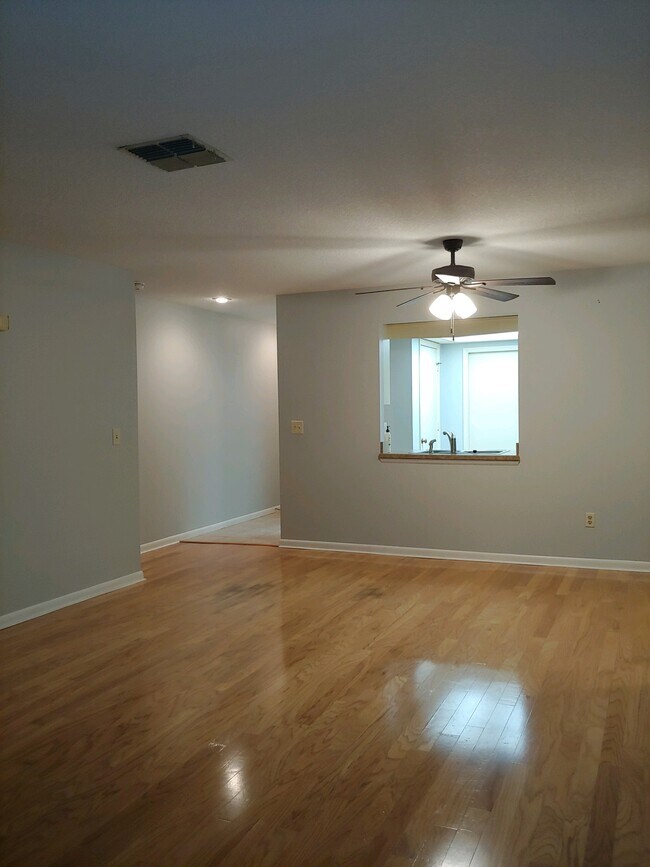 Foto del edificio - 63 Douglas St