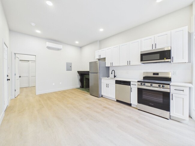 Building Photo - 2018 Spring Garden St