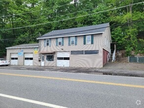 Building Photo - 44 Orange Ave