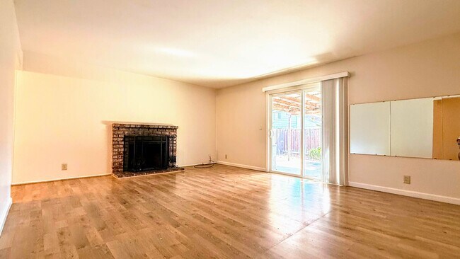 Foto del edificio - 3BD/2BA - Single Family Home in Desirable Cambrian Neighborhood