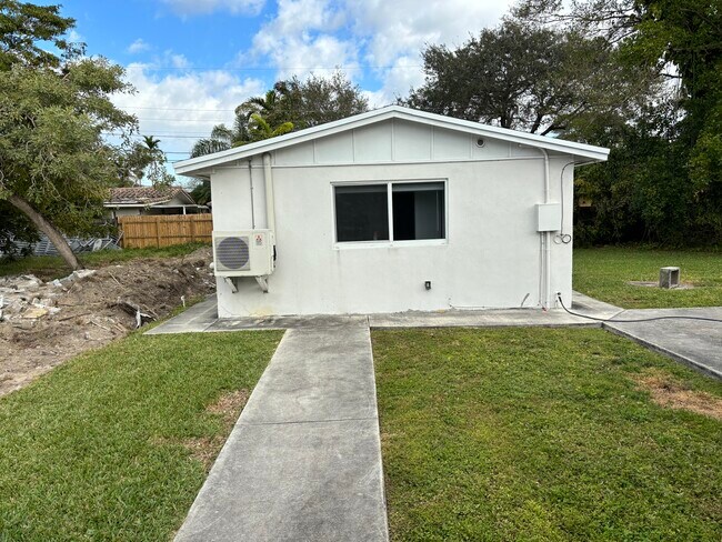 Foto del edificio - 6700 SW 40th St