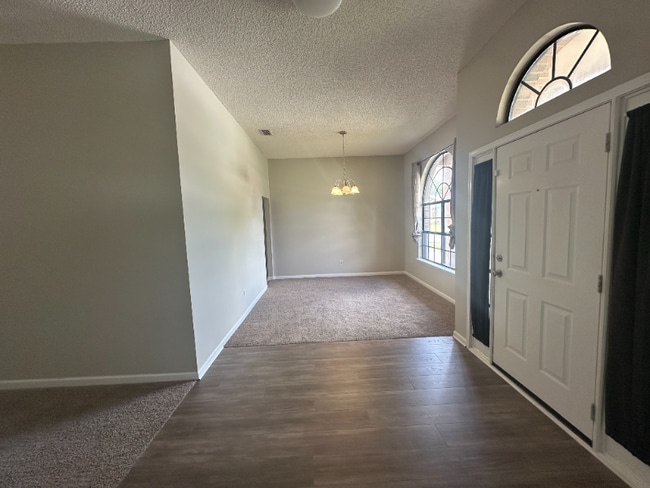 Building Photo - 345 Wildberry Ct