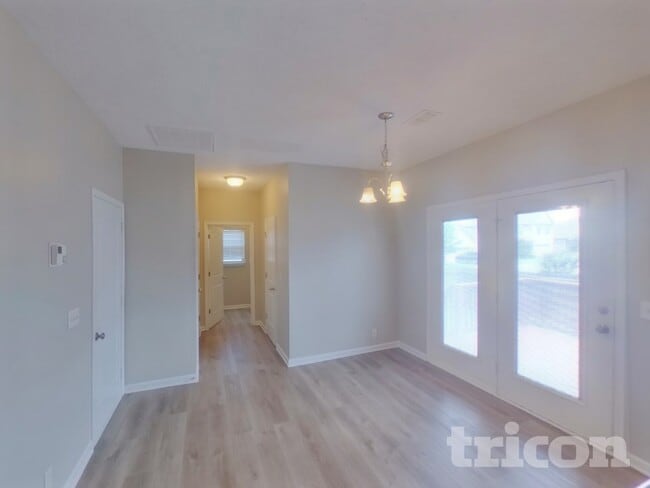 Building Photo - 1729 Alysheba Run