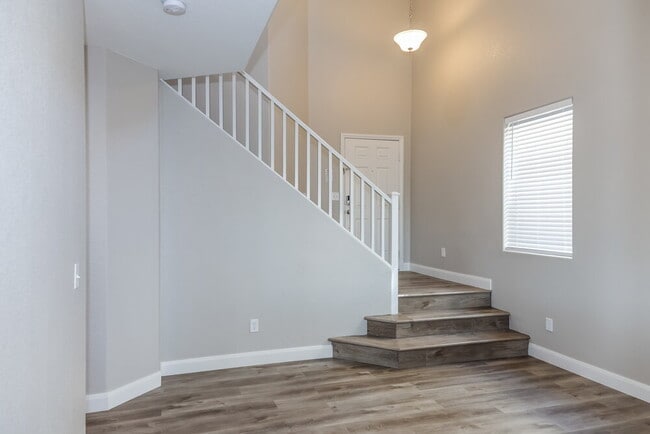 Building Photo - 10620 Congaree St