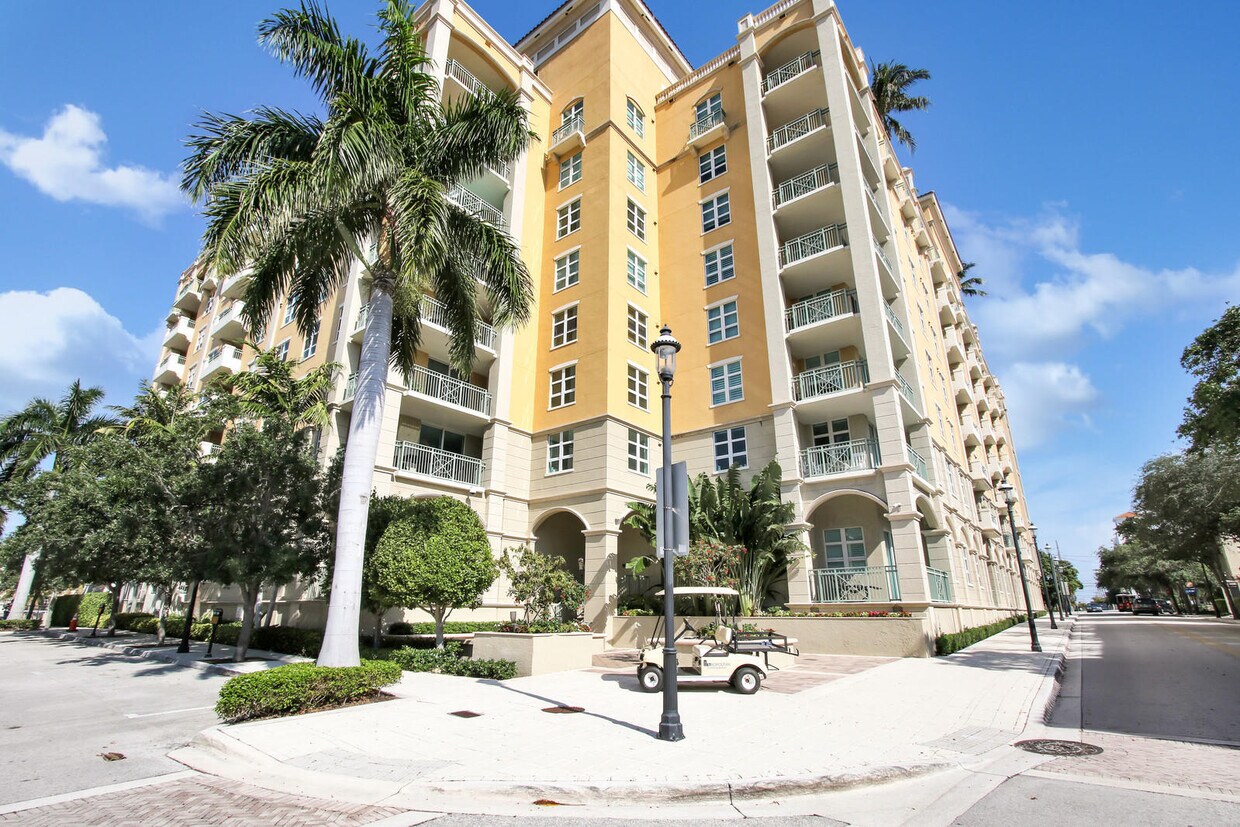 Primary Photo - 403 S Sapodilla Ave