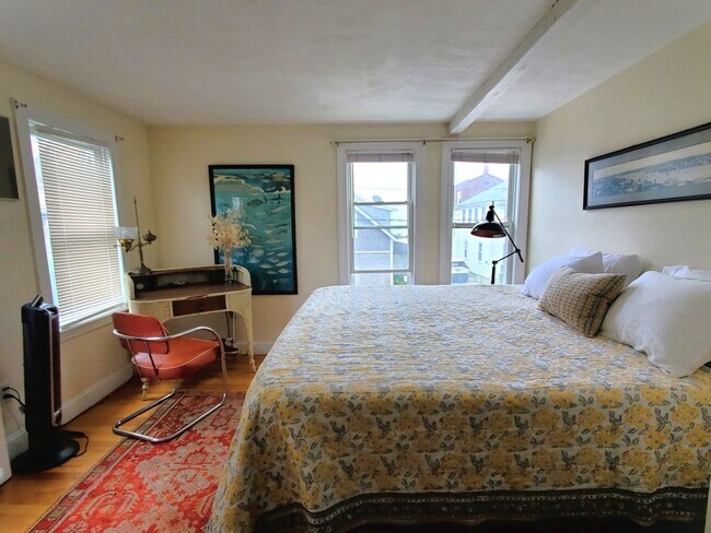 Foto del edificio - 5 Rocky Neck Ave