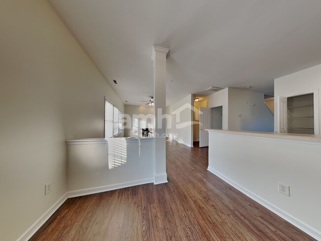 Foto del edificio - 5030 Stowe Derby Dr