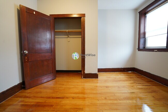 Foto del edificio - 90 Cypress St