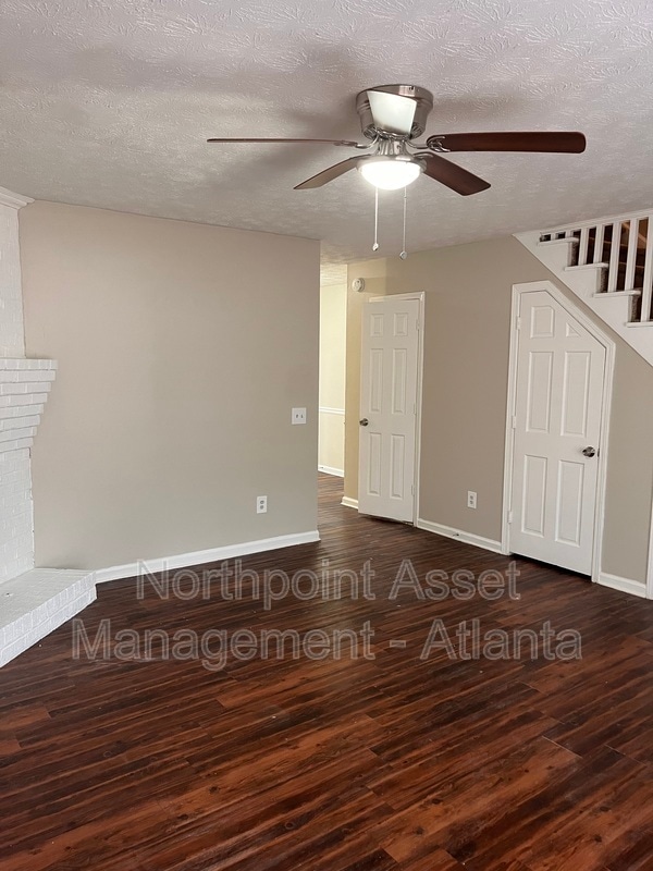 Building Photo - 5347 Ridgemere Ct