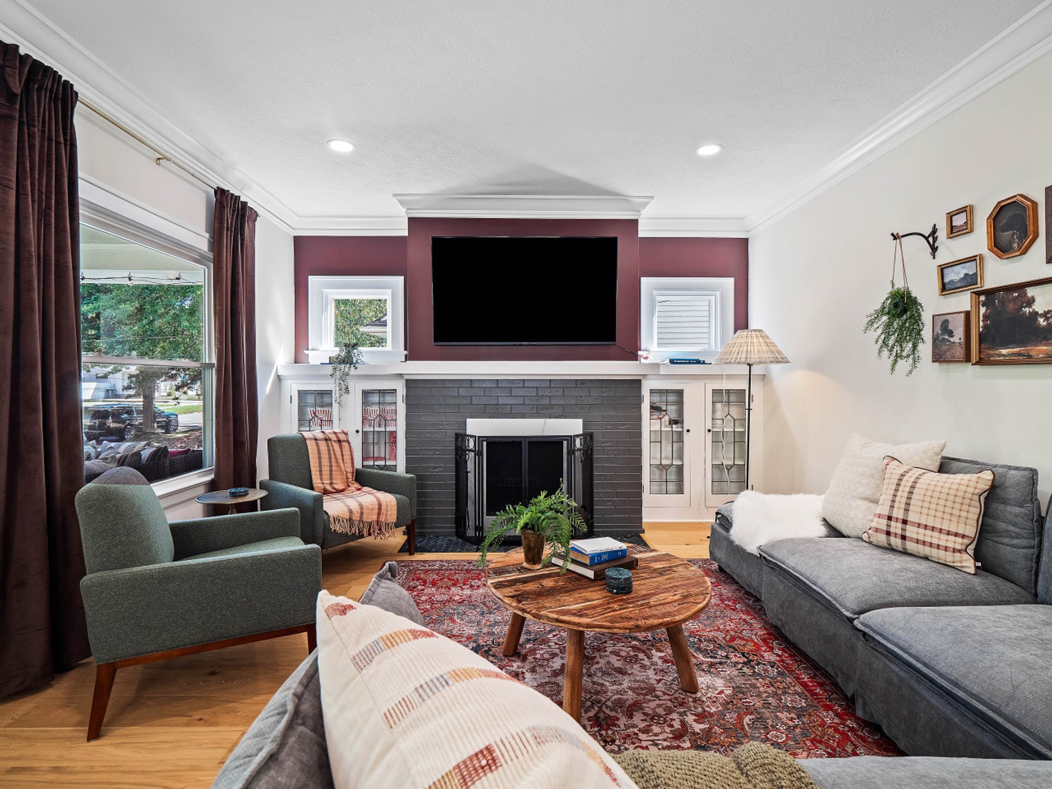 18031 Larchwood Ave Cleveland, OH 44135 – photo 1