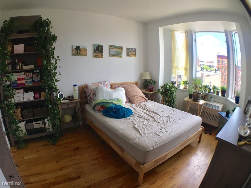 Foto principal - 415 E 119th St