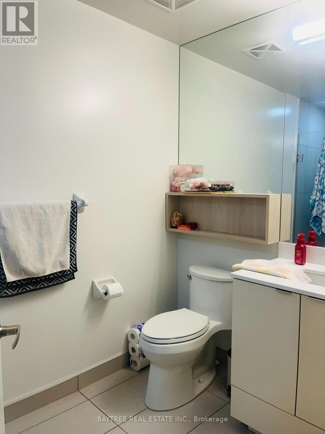 Building Photo - 121 Lower Sherbourne St