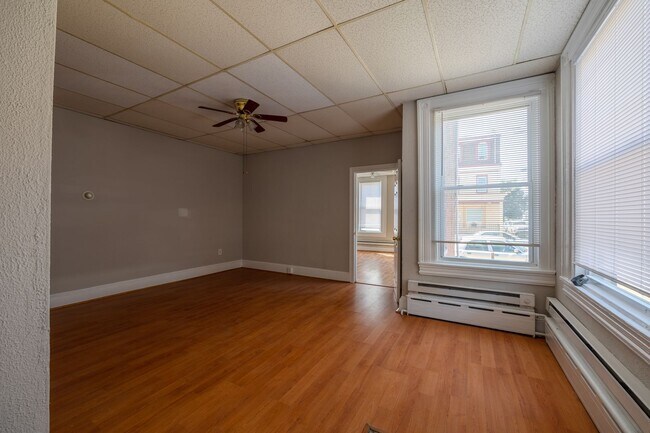 Building Photo - 4717 Longshore Ave