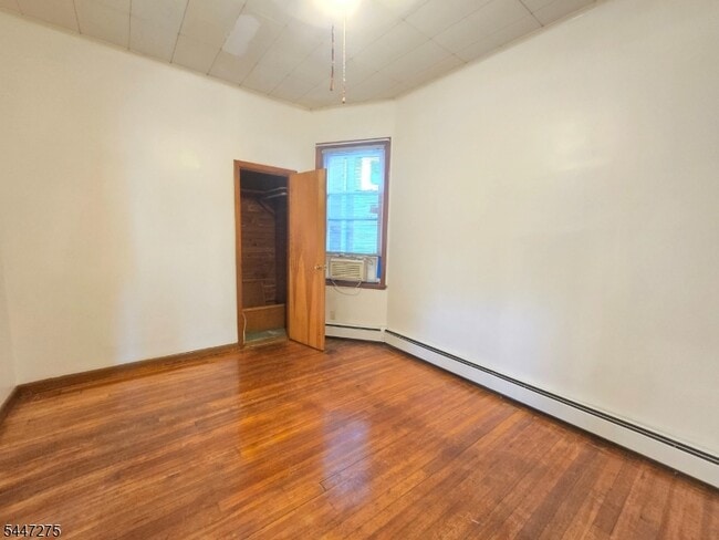 Building Photo - 312 Elm St