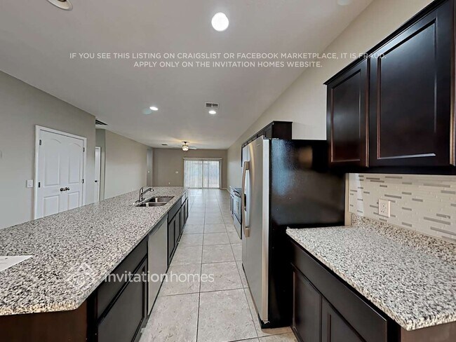 Foto del edificio - 37643 W Amalfi Ave