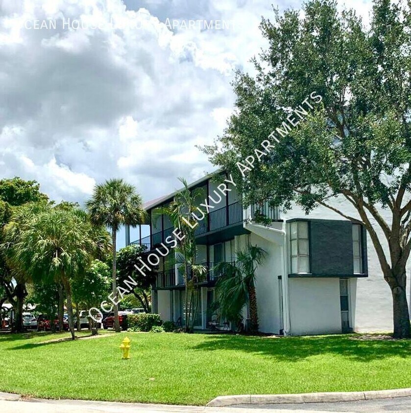 Primary Photo - Great Neighborhood and location - LARGE AN...