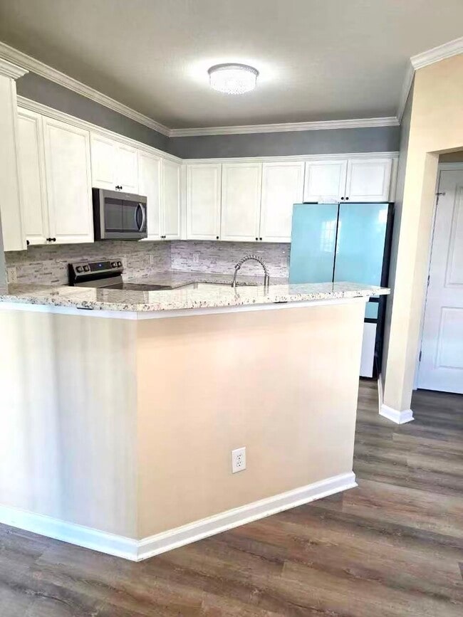 Foto del edificio - 4104 Regency Ct