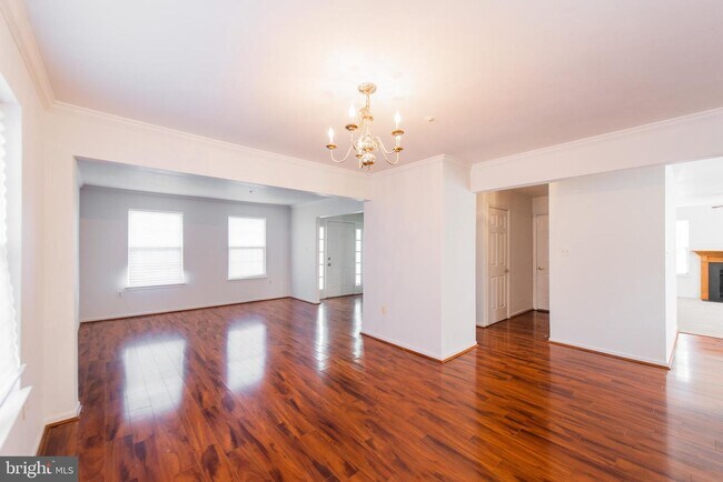 Building Photo - 10701 Heatherleigh Dr