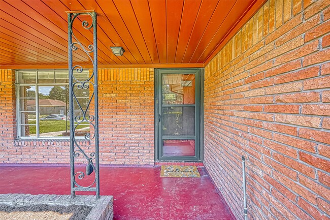 Building Photo - 3018 Attridge Rd