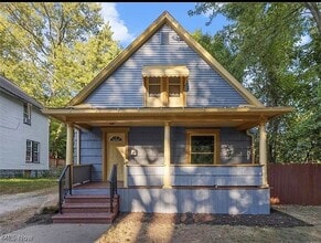 Building Photo - 374 Gibbs Pl