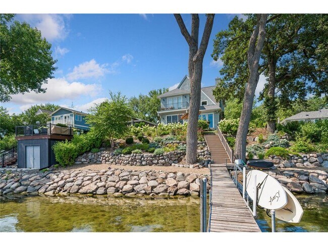 Foto del edificio - 4941 Island View Dr