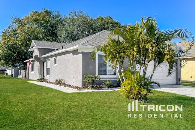 Building Photo - 11759 Lynmoor Dr