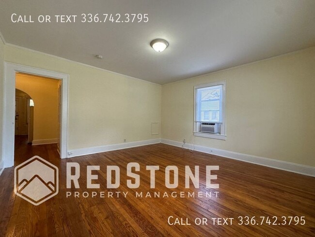 Building Photo - 1 Bed, 1 Bath - Apartment