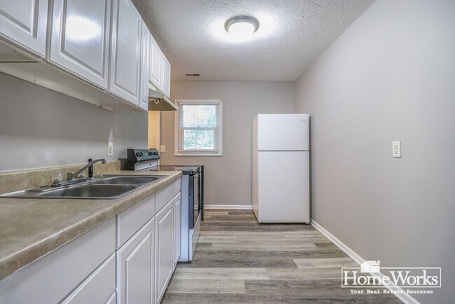 Foto del edificio - 552 S. Kenmore