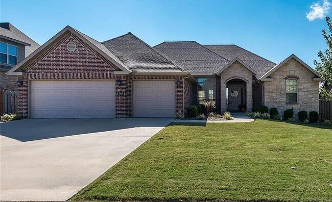 Foto del edificio - 3403 SW Crosswinds Blvd