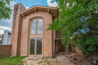 Building Photo - 4726 N Cashel Cir