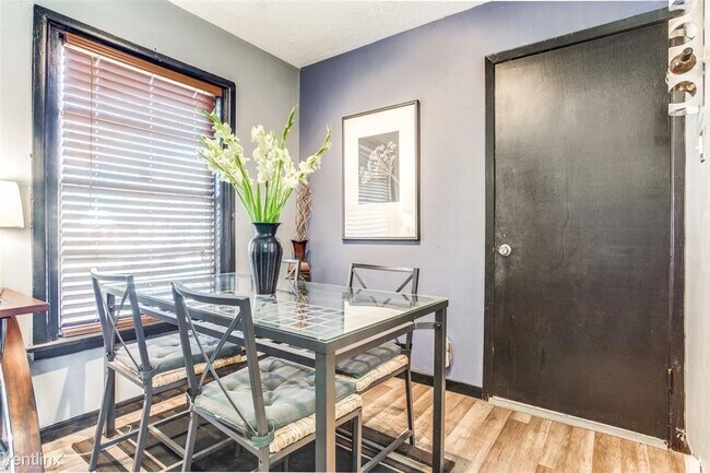 Building Photo - 2 br, 1 bath House - 10514 Desdemona Dr