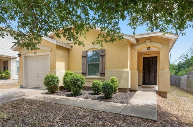 Foto del edificio - 4705 Cypress Bend