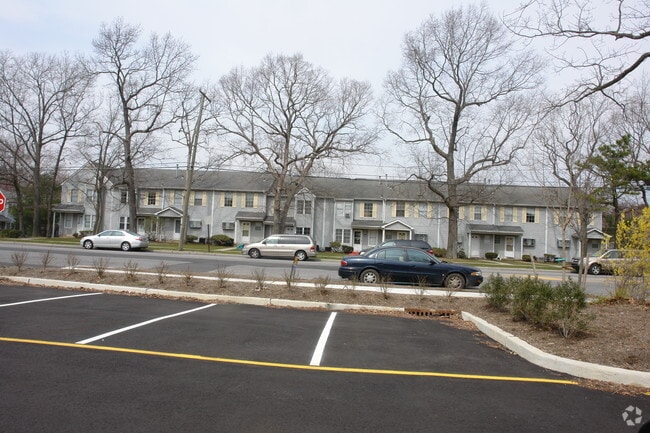 Building Photo - 1-40 Louisburg Sq