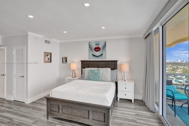 Building Photo - 2501 S Ocean Dr