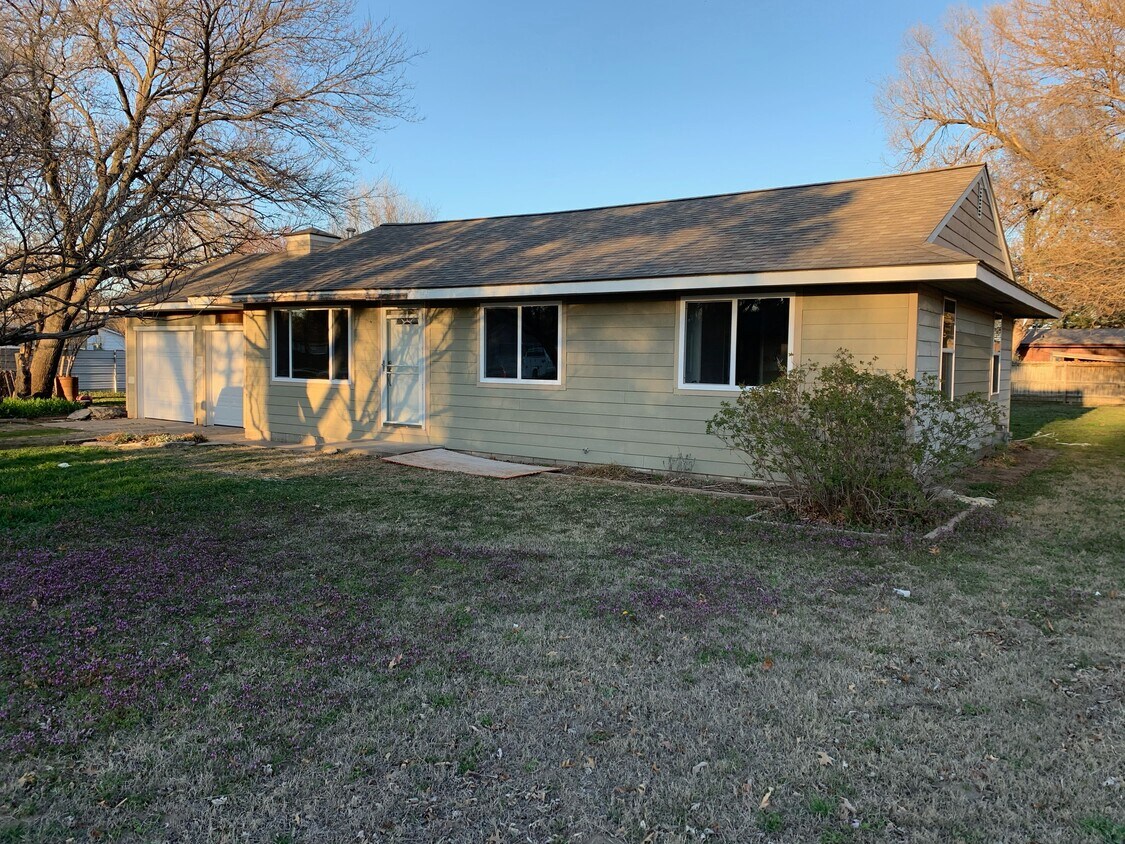 4530 S Laura St, Wichita, KS 67216 House Rental in Wichita, KS