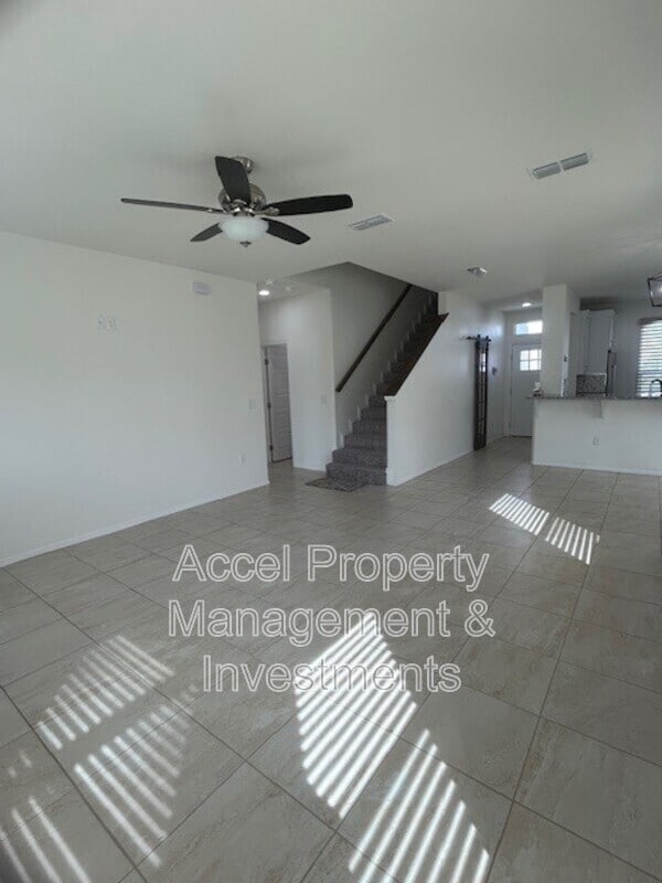 Building Photo - 2325 N Peking St