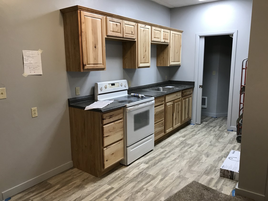 Looking into kitchen and bath - 409 W Main St