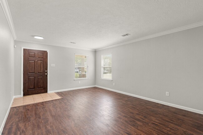Foto del edificio - 15403 Harris Canyon Ln