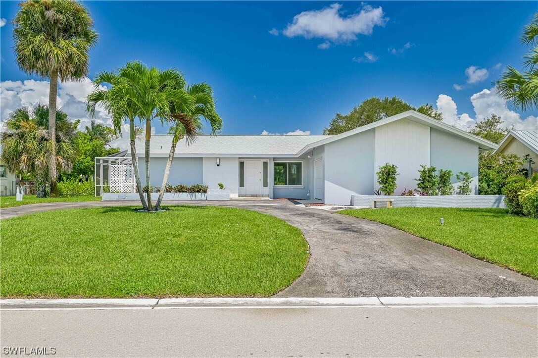 Primary Photo - 167 Doral Cir