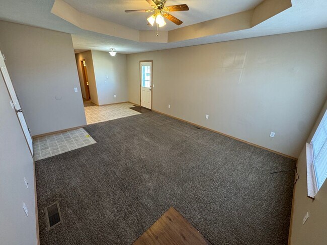 Foto del edificio - 2 Bedroom, 2 Bathroom Duplex in Clever MO