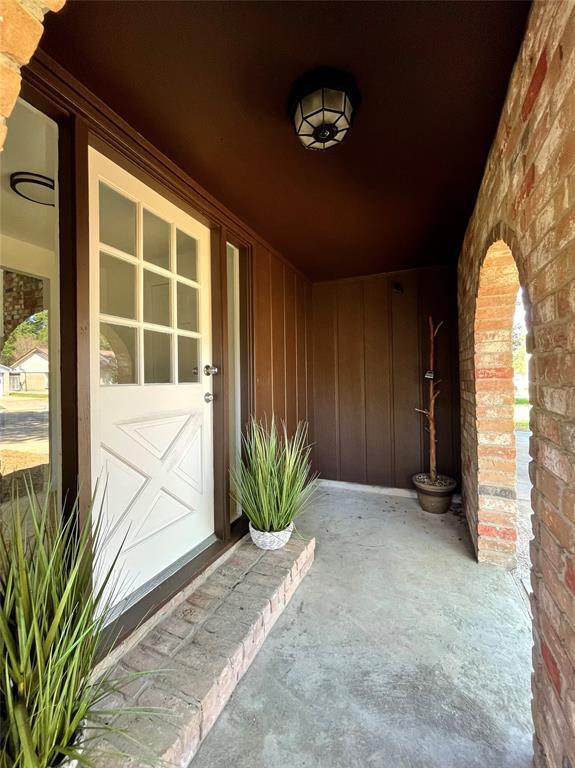 Building Photo - 15638 Boulder Oaks Dr