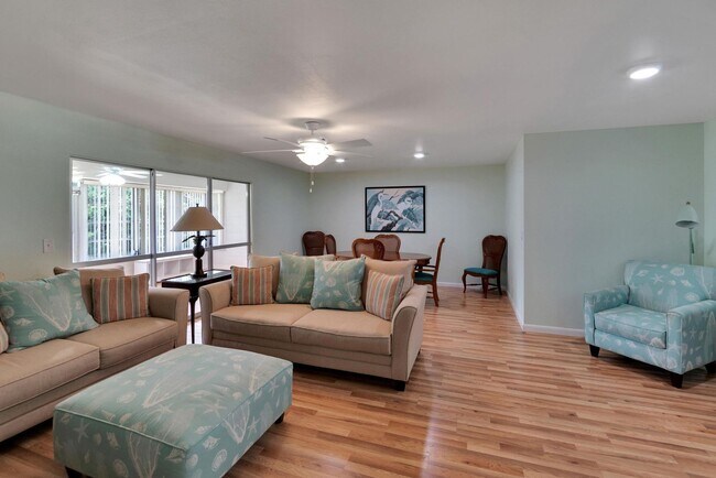 Building Photo - SCC Villa Furnished Or Unfurnished
