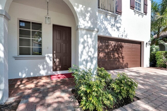 Building Photo - 713 Bocce Ct