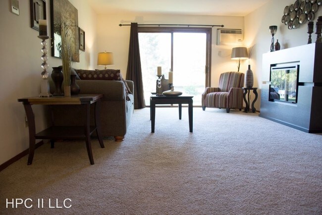 Foto del edificio - 7679 Carrington Dr