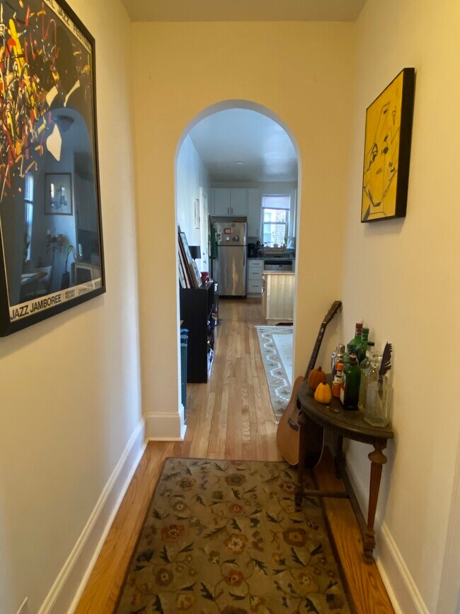 Foto del edificio - 6634 N Glenwood Ave