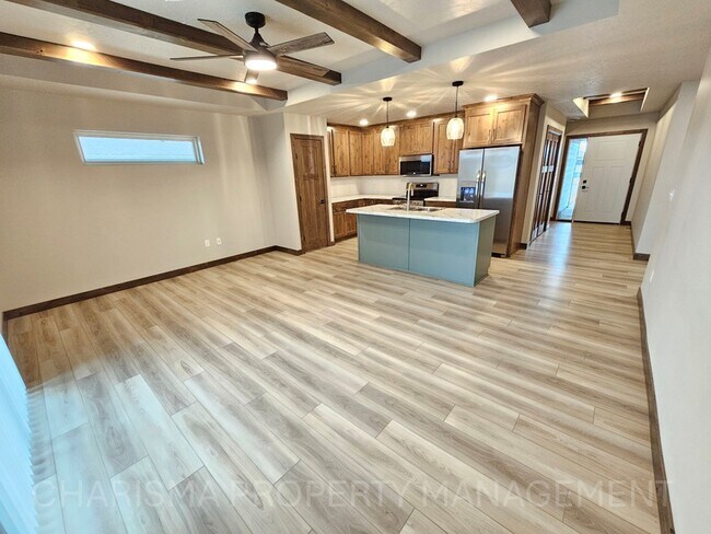 Foto del edificio - 1505 Neil Ave