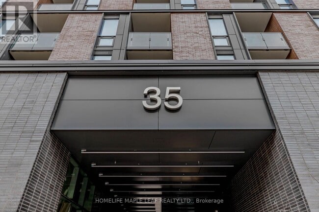 Building Photo - 35 Parliament St